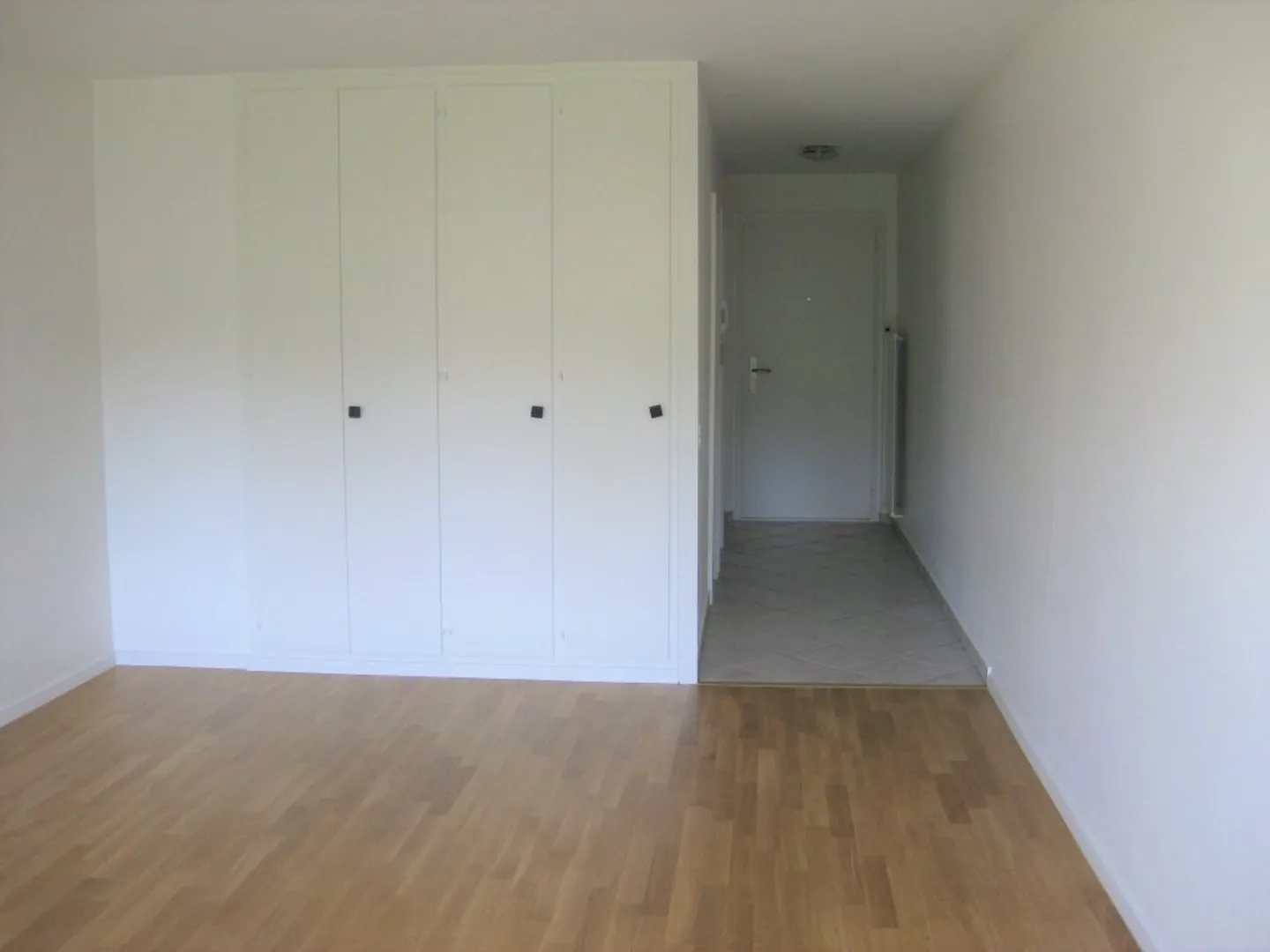 00204 - Studio 1 room - Willows 5 - Colombier NE - Photo 4 of 5