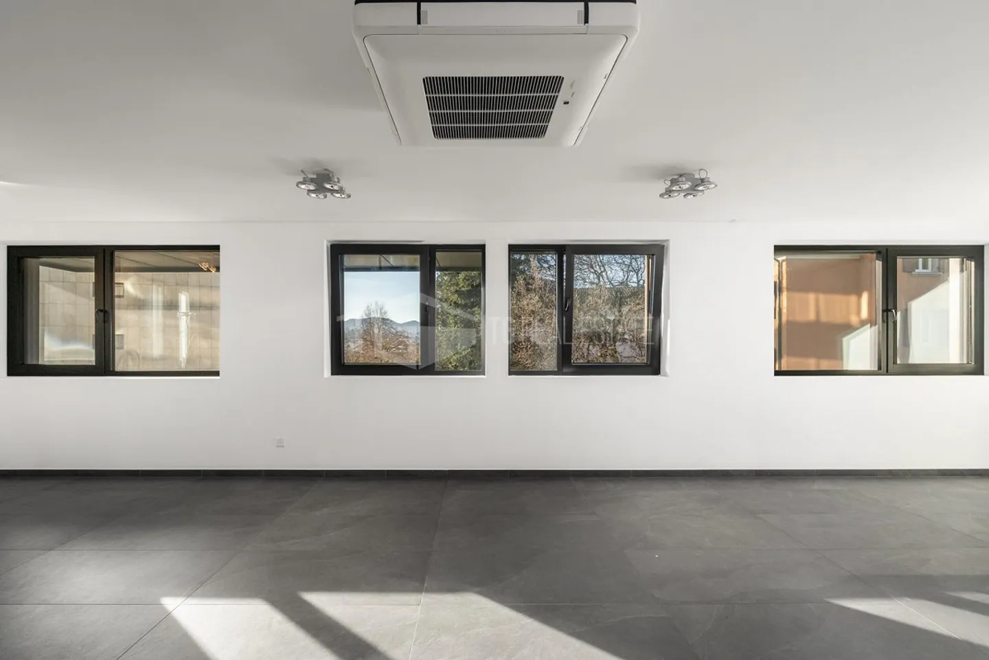 Ufficio di Alto Standing in Residenza Moderna - Foto 11 di 13