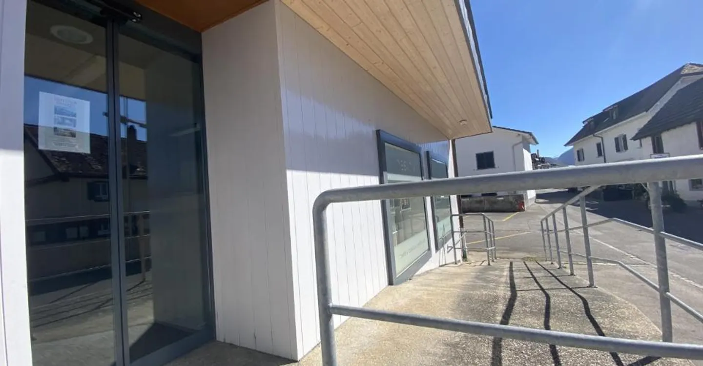 Surface commerciale, Courroux - 334000 - Photo 4 sur 13