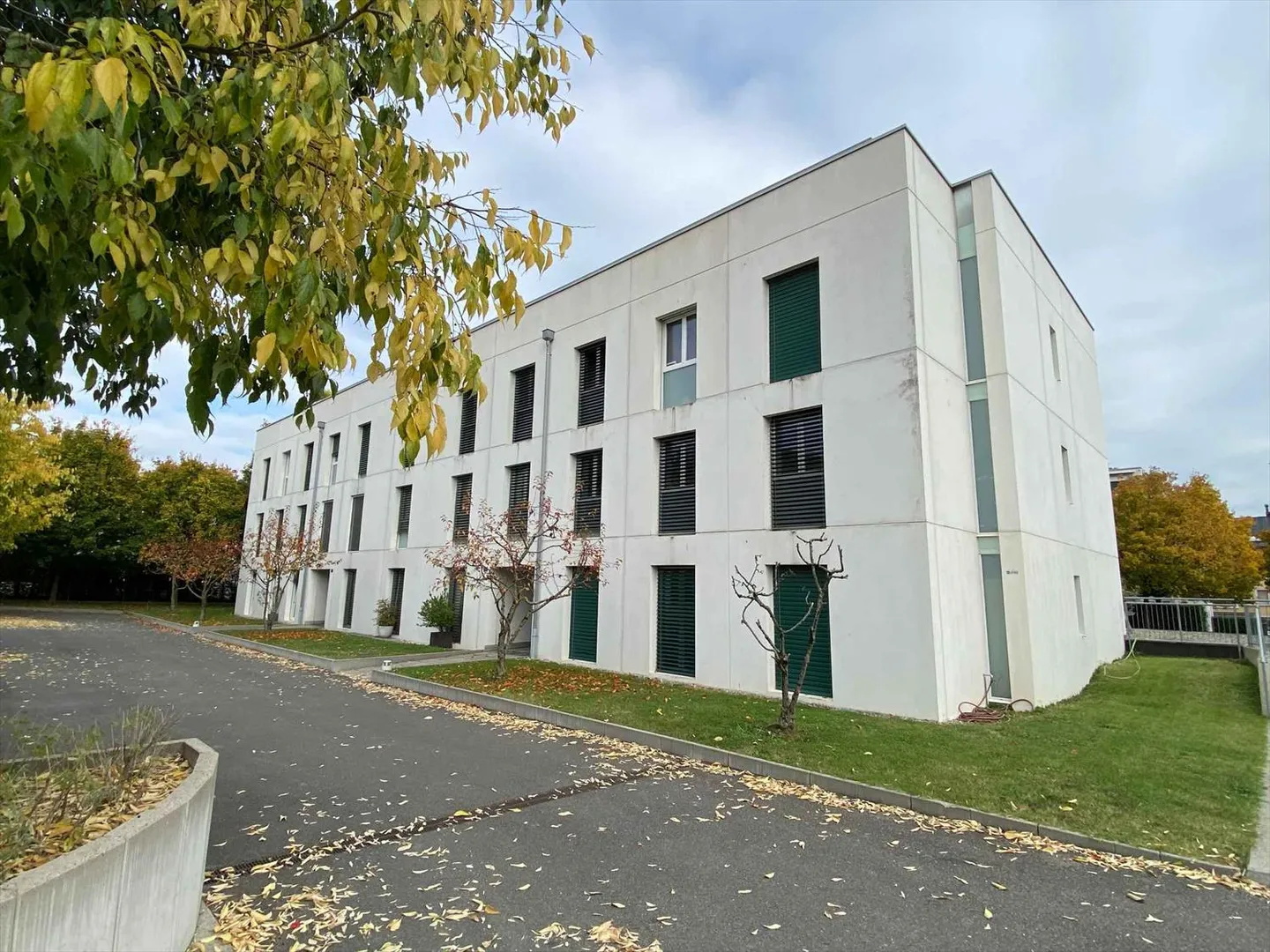 Appartement 5 pièces - Photo 1 sur 8