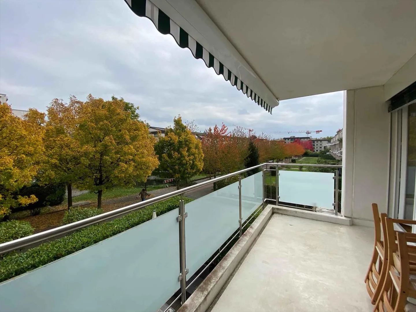 Appartement 5 pièces - Photo 3 sur 8