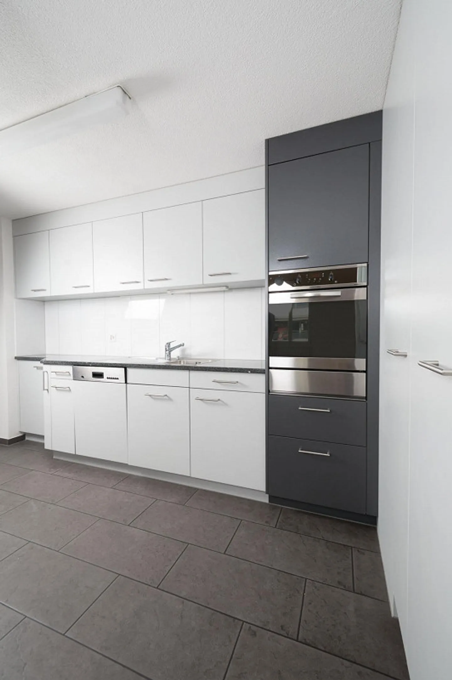 grosszügige 4 1/2 Zimmer Wohnung - Foto 4 von 8