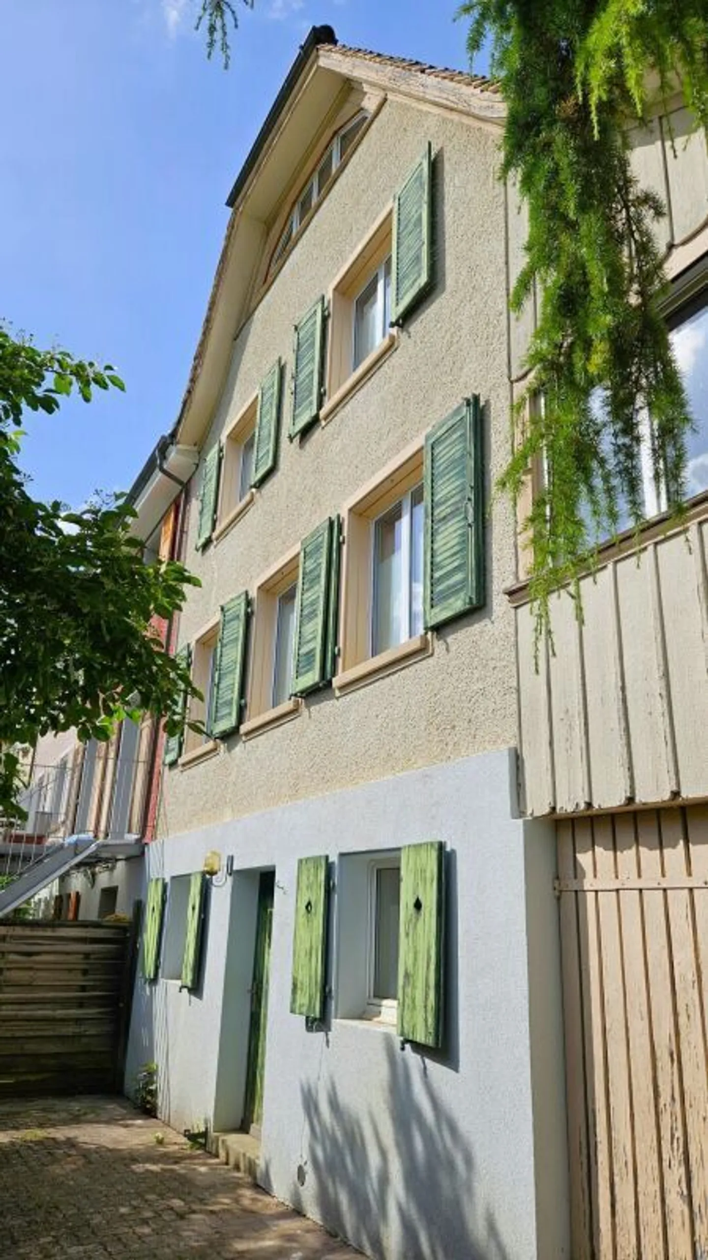 Charmantes Reihen-Eckhaus mit Garten - Foto 3 von 16