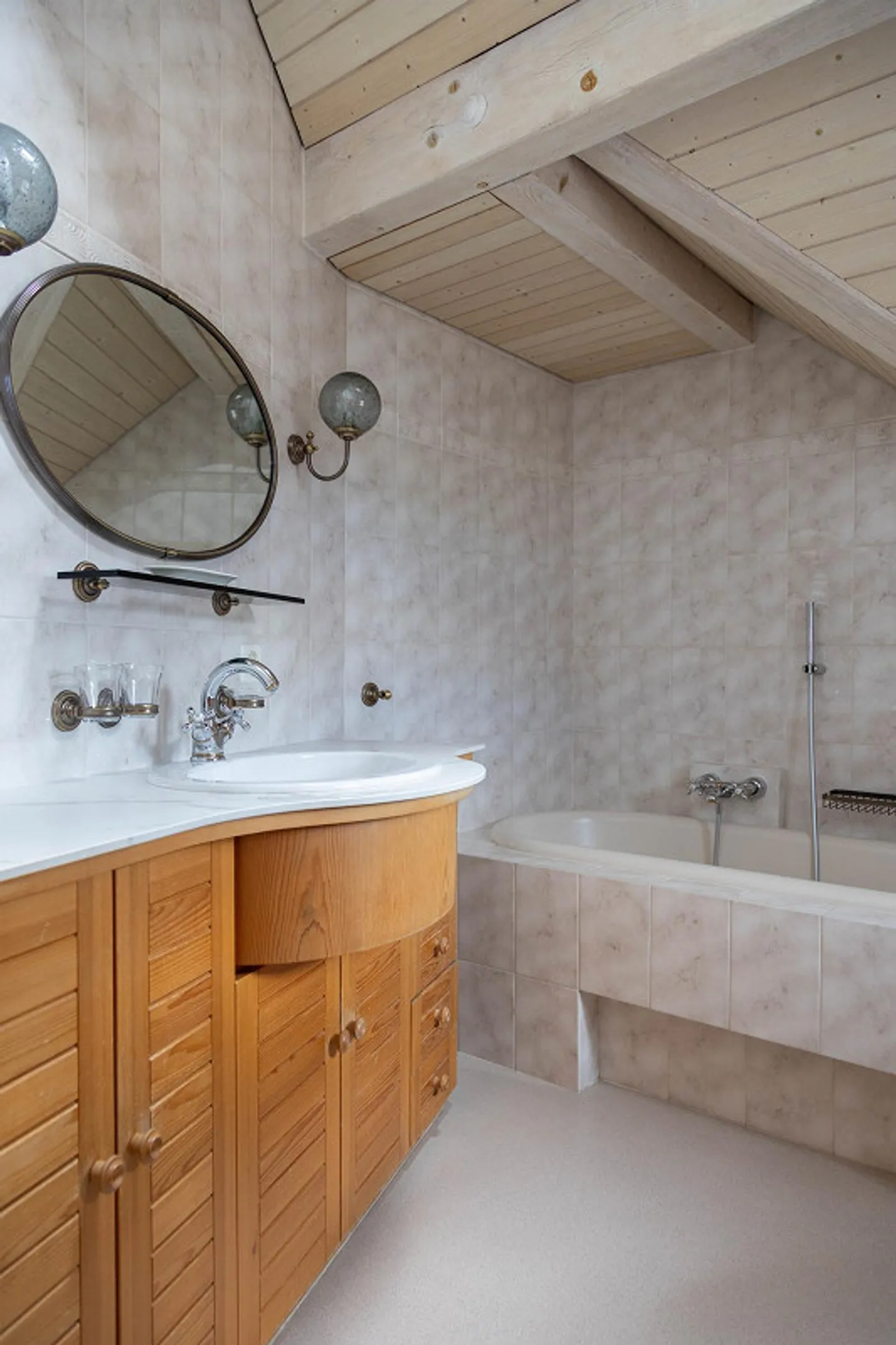 6.5 Room Semi-Detached House - Photo 7 of 15