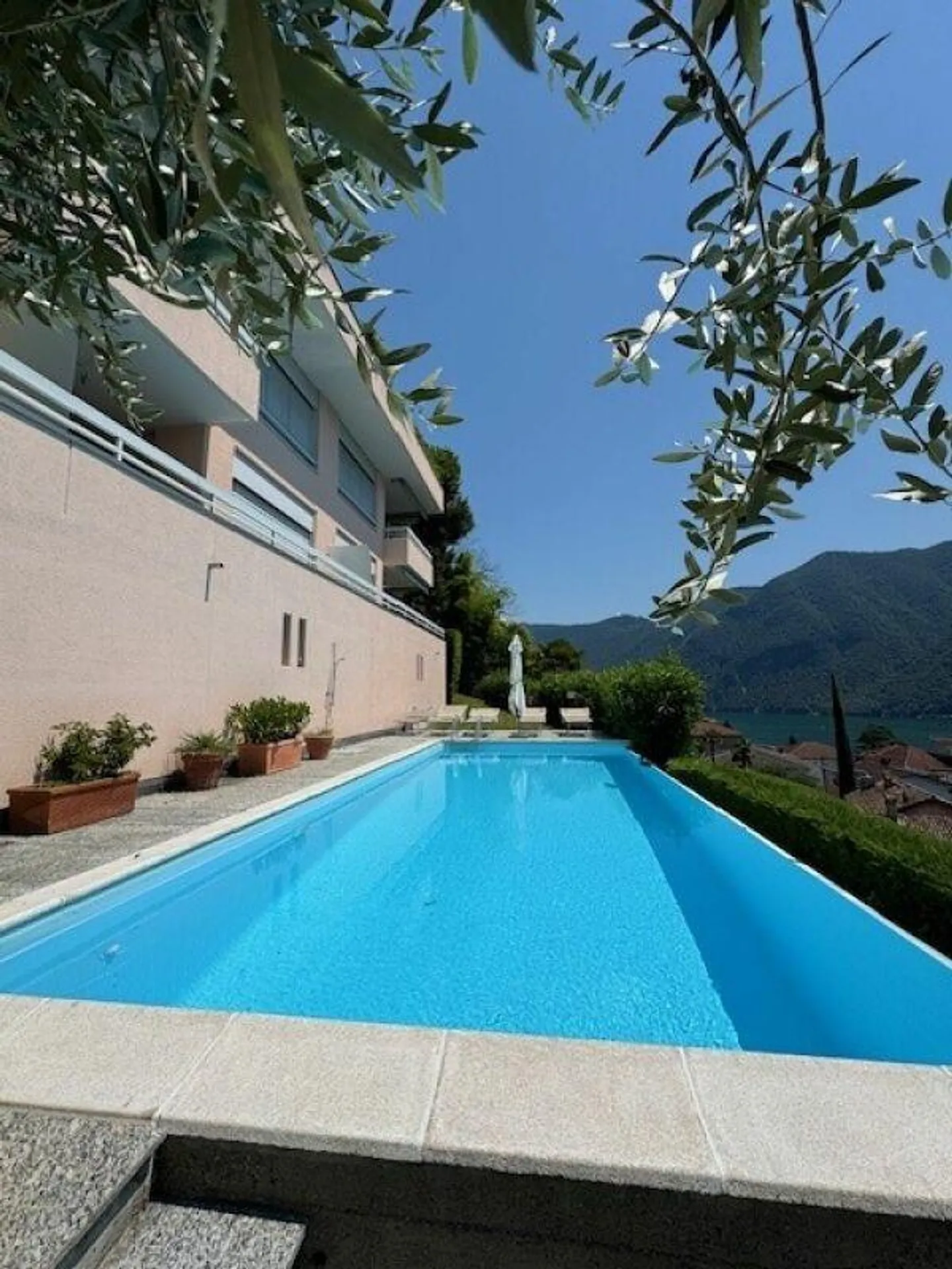 Exclusive location in Castagnola 3.5 rooms - Photo 6 of 15
