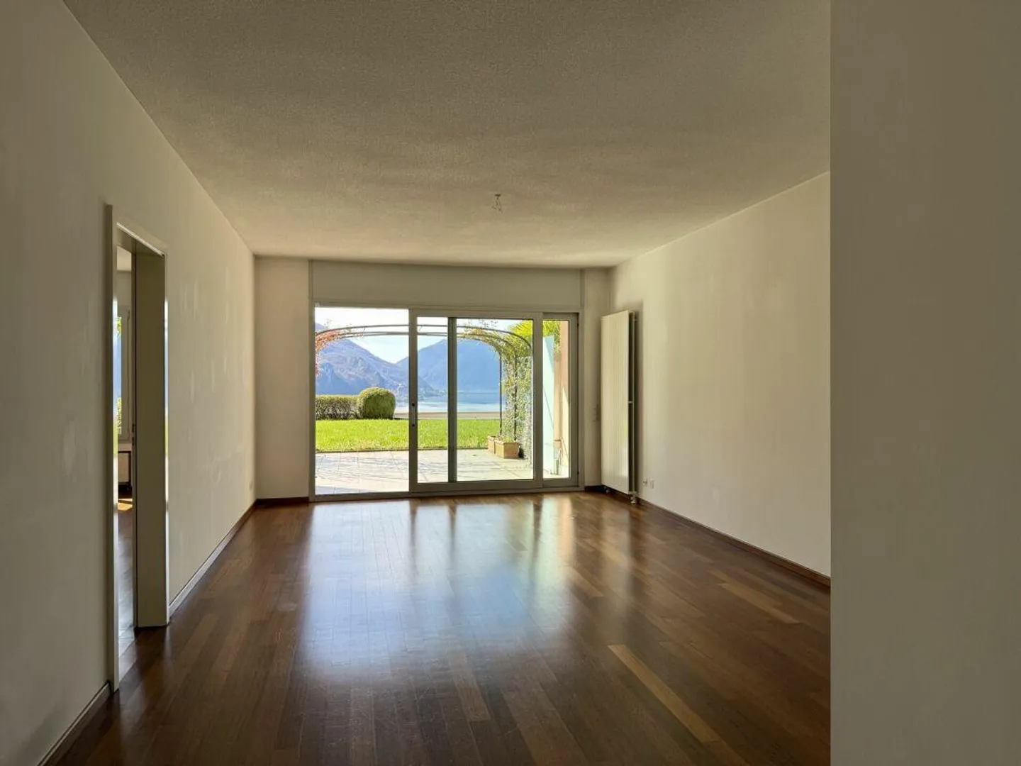 Exclusive location in Castagnola 3.5 rooms - Photo 8 of 15