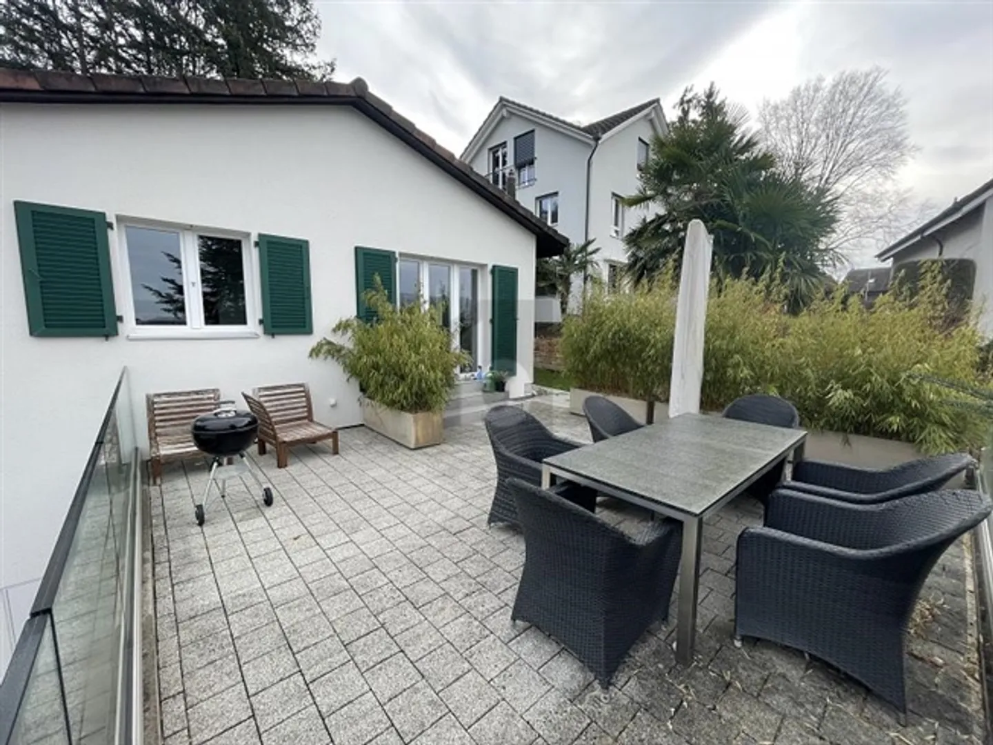 MODERN WITH GARDEN AND TERRACE - Photo 2 of 6