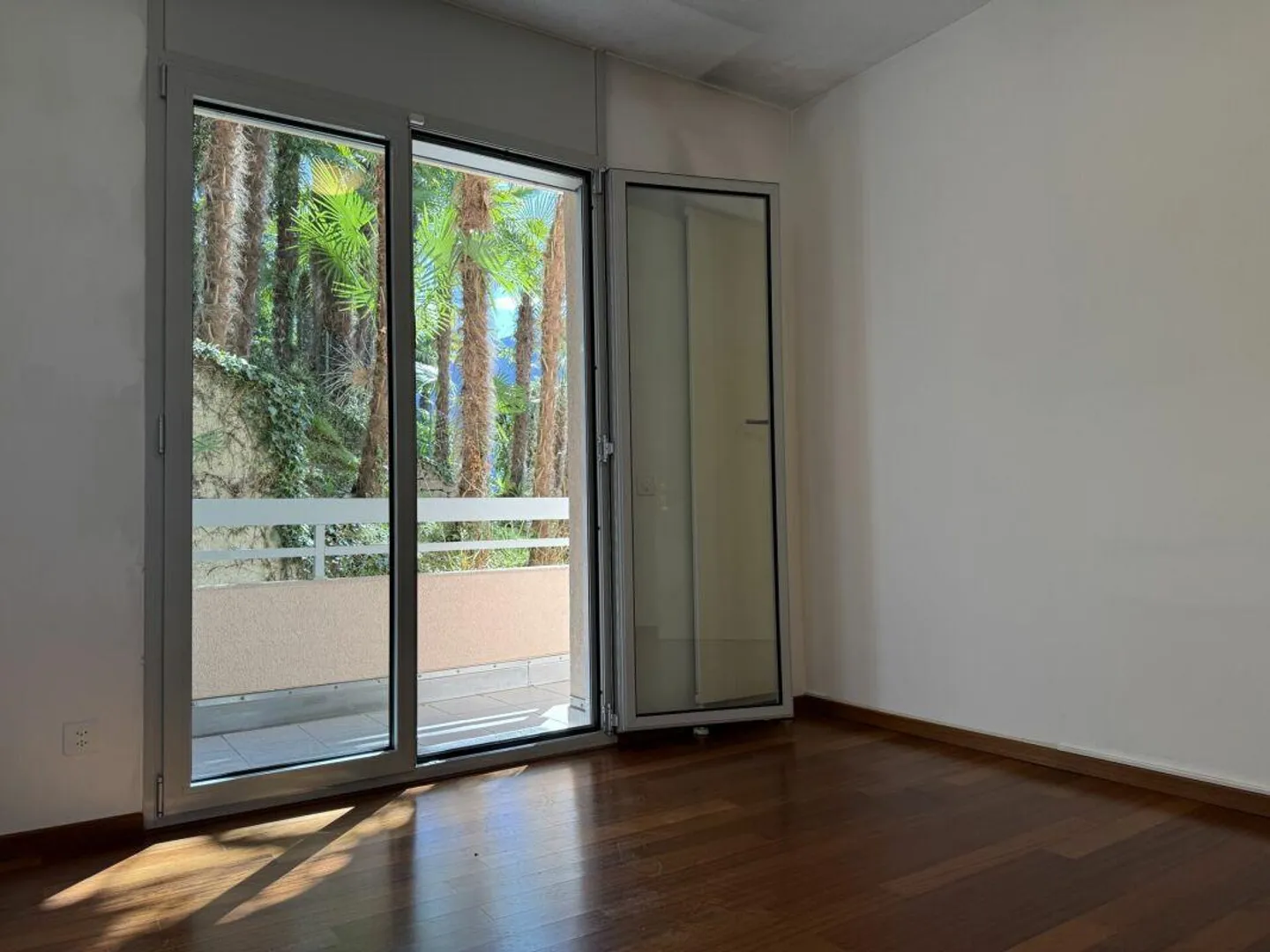 Exclusive location in Castagnola 3.5 rooms - Photo 12 of 15