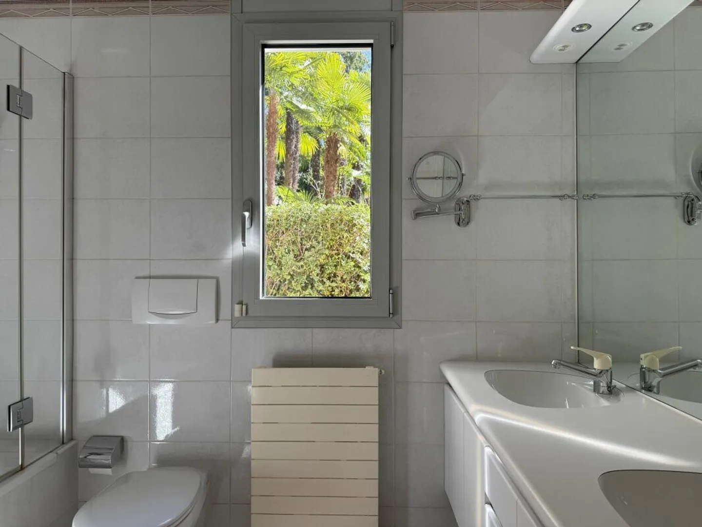 Exclusive location in Castagnola 3.5 rooms - Photo 13 of 15