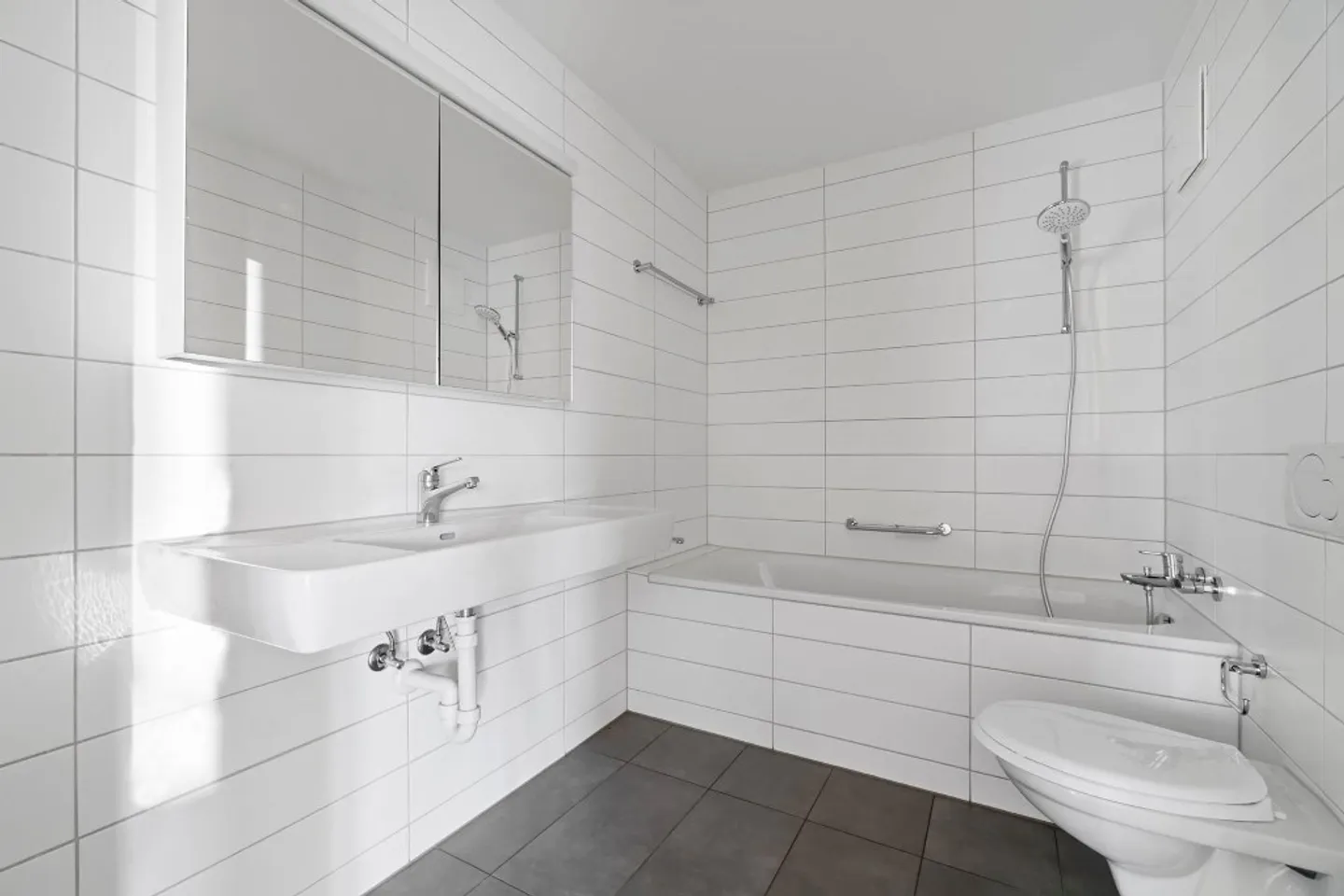 Appartement 3.5 pièces au cœur de Busswil - Photo 3 sur 7