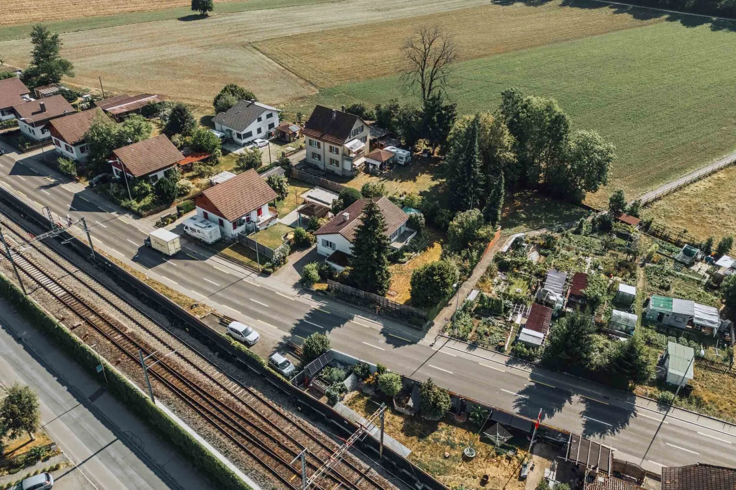 Maison individuelle de 6 pièces avec jardin et potentiel de conception polyvalent - Photo 6 sur 26