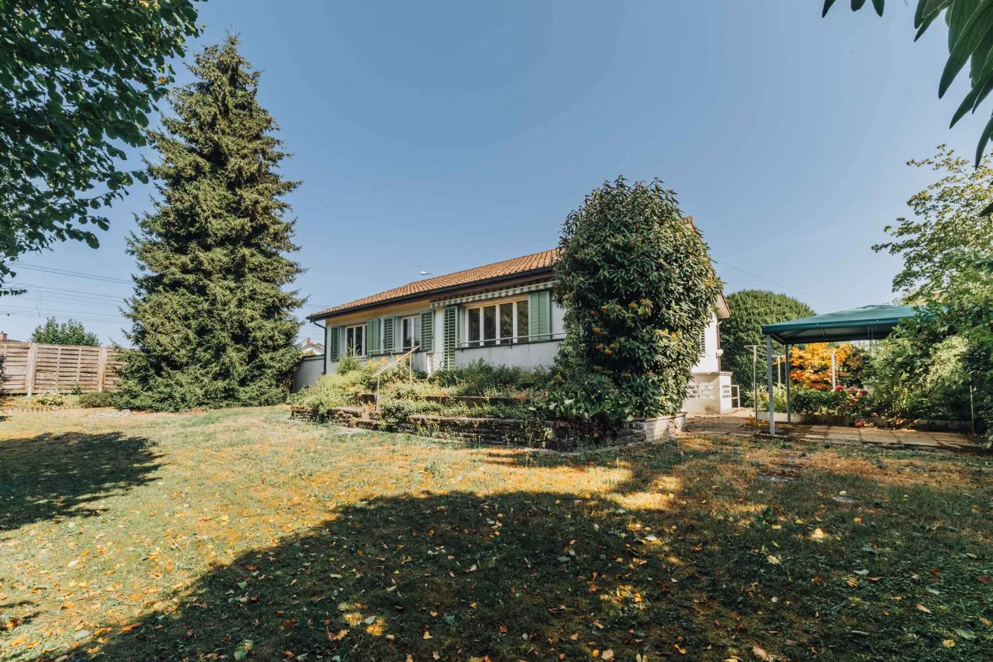 Maison individuelle de 6 pièces avec jardin et potentiel de conception polyvalent - Photo 7 sur 26