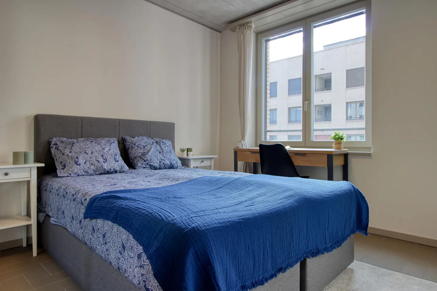 Furnished studio in a top location - Photo 1 of 24