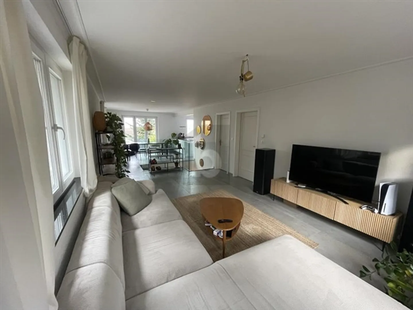 MODERN WITH GARDEN AND TERRACE - Photo 3 of 6