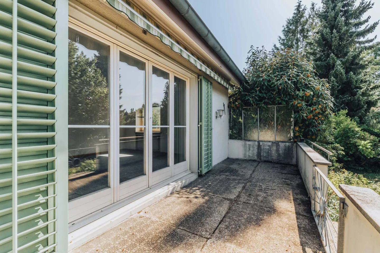 Maison individuelle de 6 pièces avec jardin et potentiel de conception polyvalent - Photo 10 sur 26