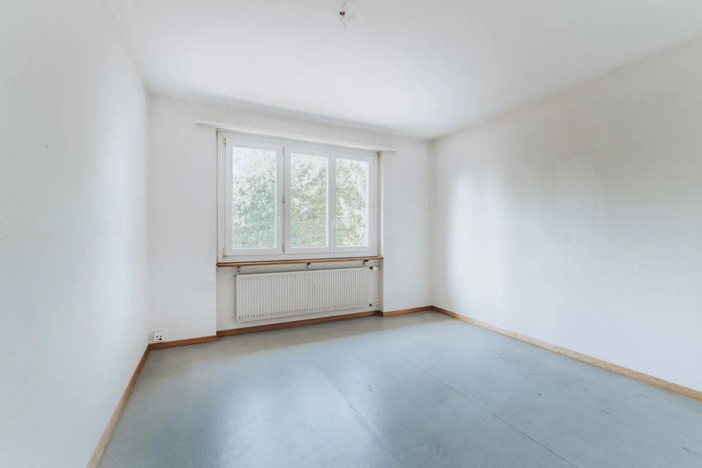 Maison individuelle de 6 pièces avec jardin et potentiel de conception polyvalent - Photo 14 sur 26
