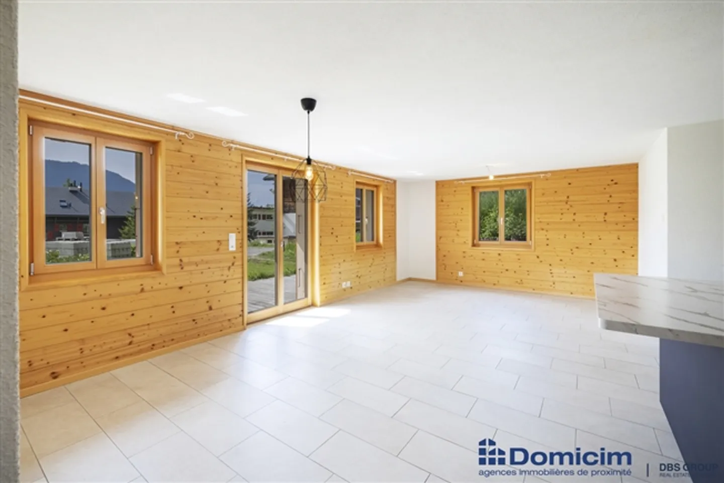 Charming 4.5 room apartment on the ground floor in the heart of Leysin - Photo 3 of 13