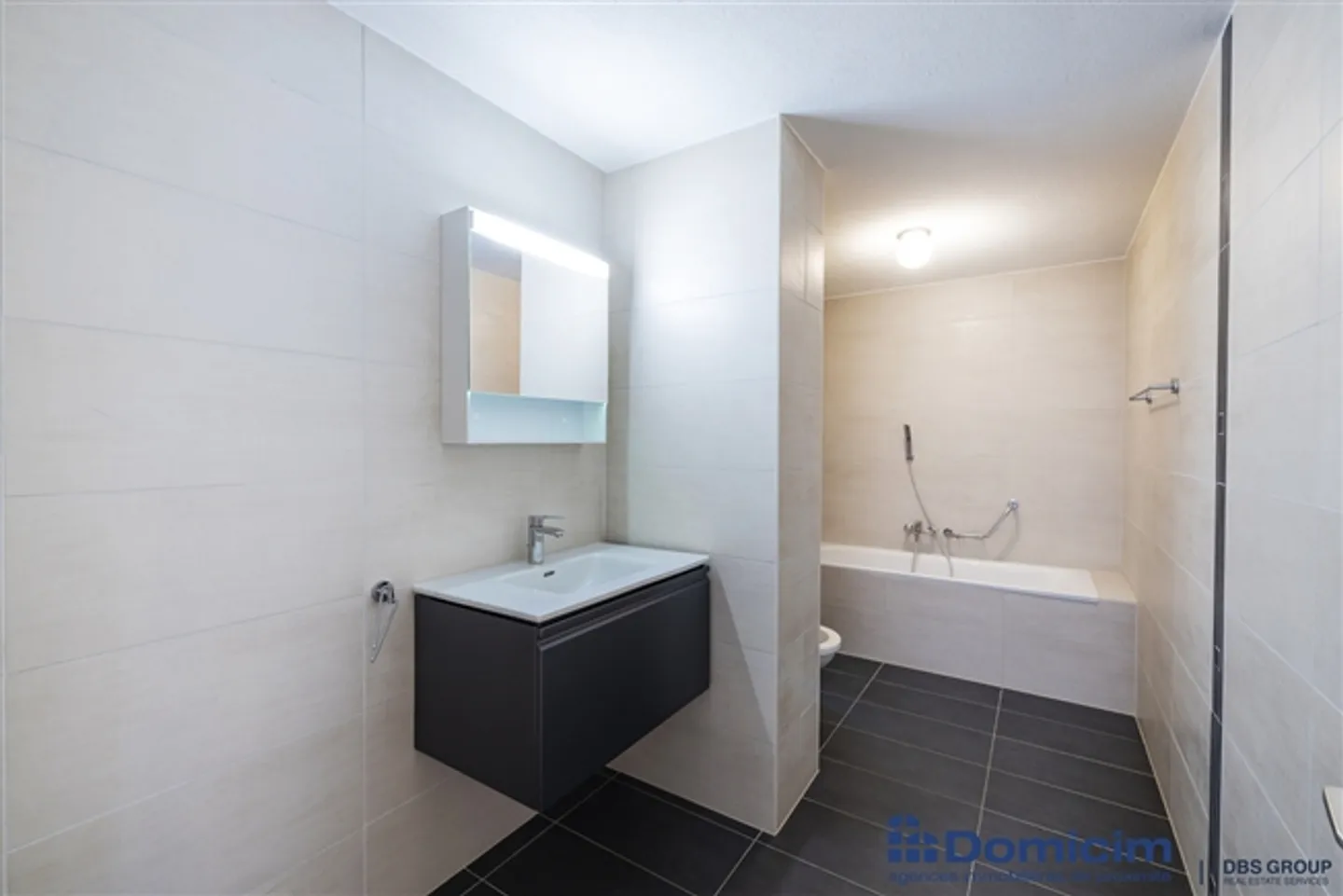 Charming 4.5 room apartment on the ground floor in the heart of Leysin - Photo 11 of 13