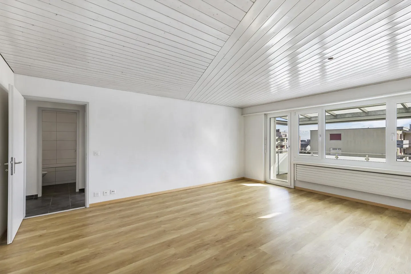 Helle 4.5 Zimmer Wohnung - Foto 4 von 7