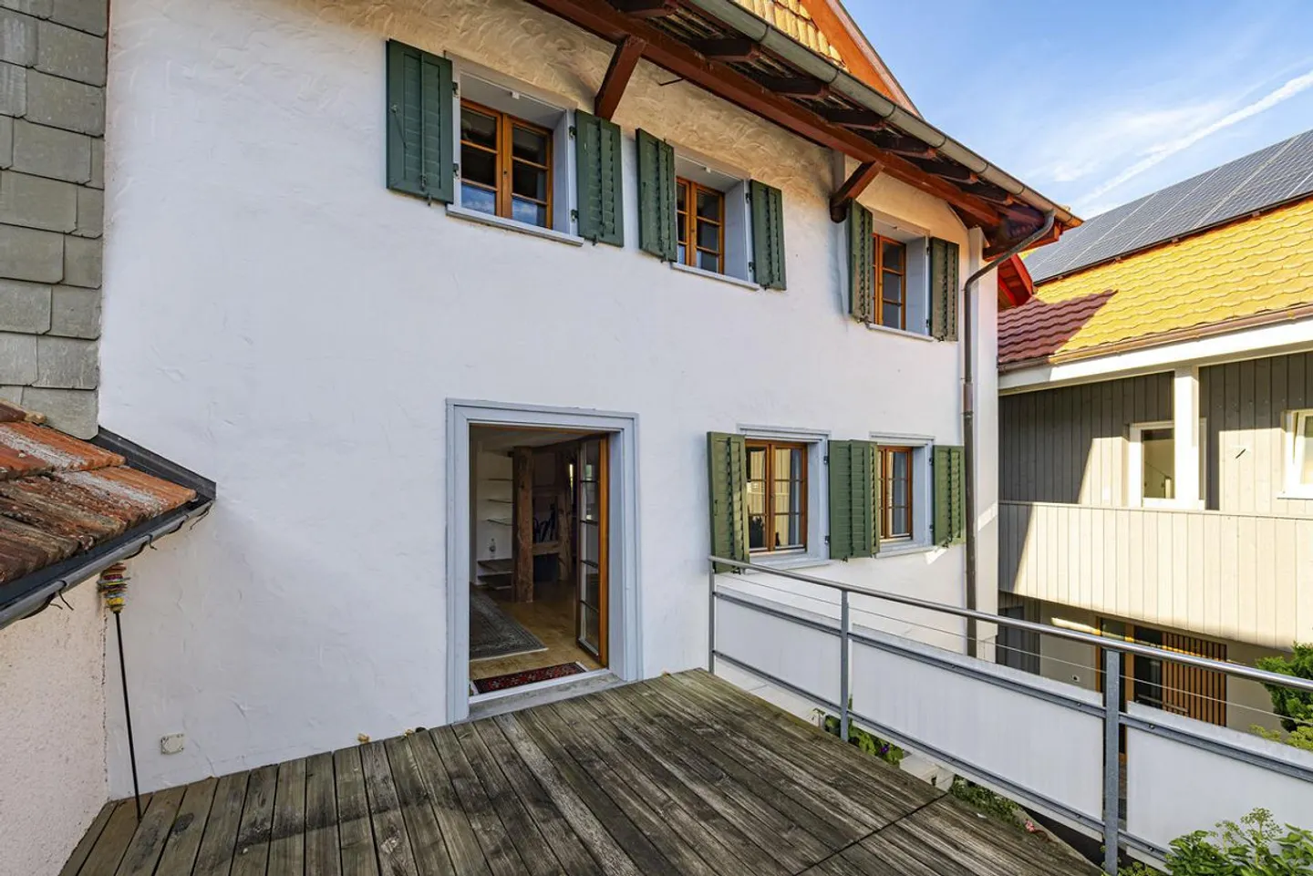 Affascinante casa unifamiliare di 6 stanze a Wilchingen - Foto 2 di 12