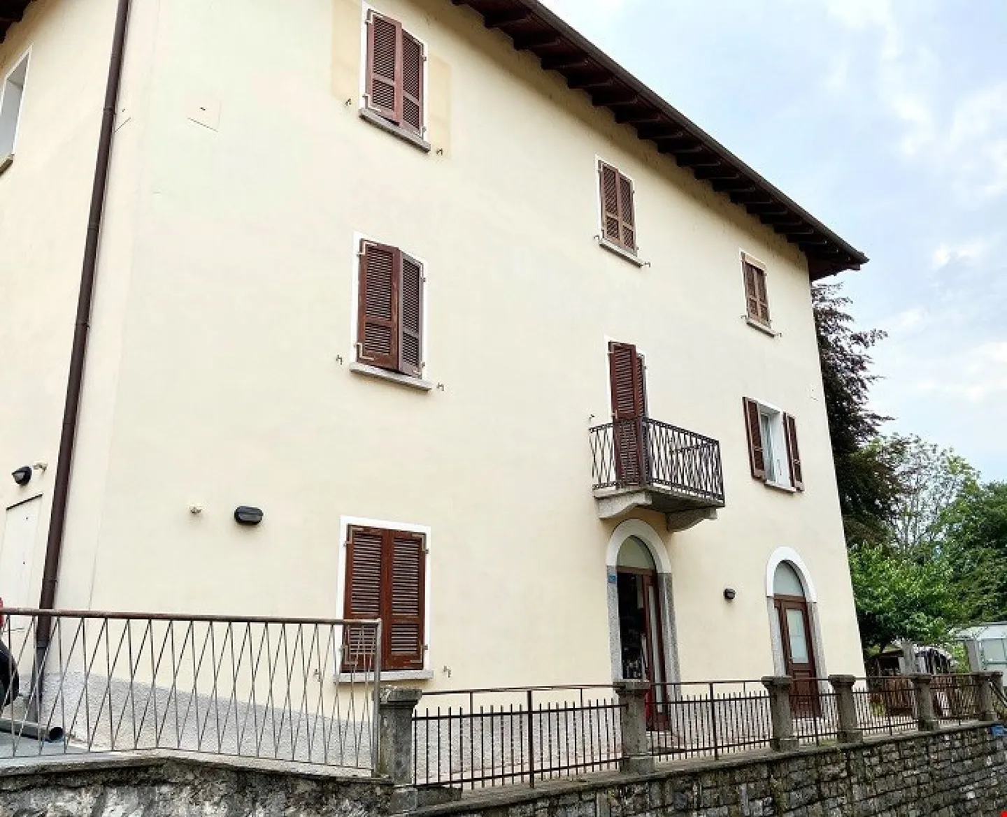 Renoviertes Einfamilienhaus in Natur - Foto 1 von 11