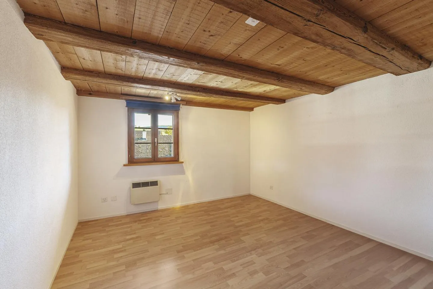 Affascinante casa unifamiliare di 6 stanze a Wilchingen - Foto 7 di 12