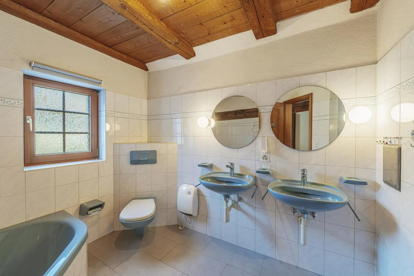 Affascinante casa unifamiliare di 6 stanze a Wilchingen - Foto 8 di 12