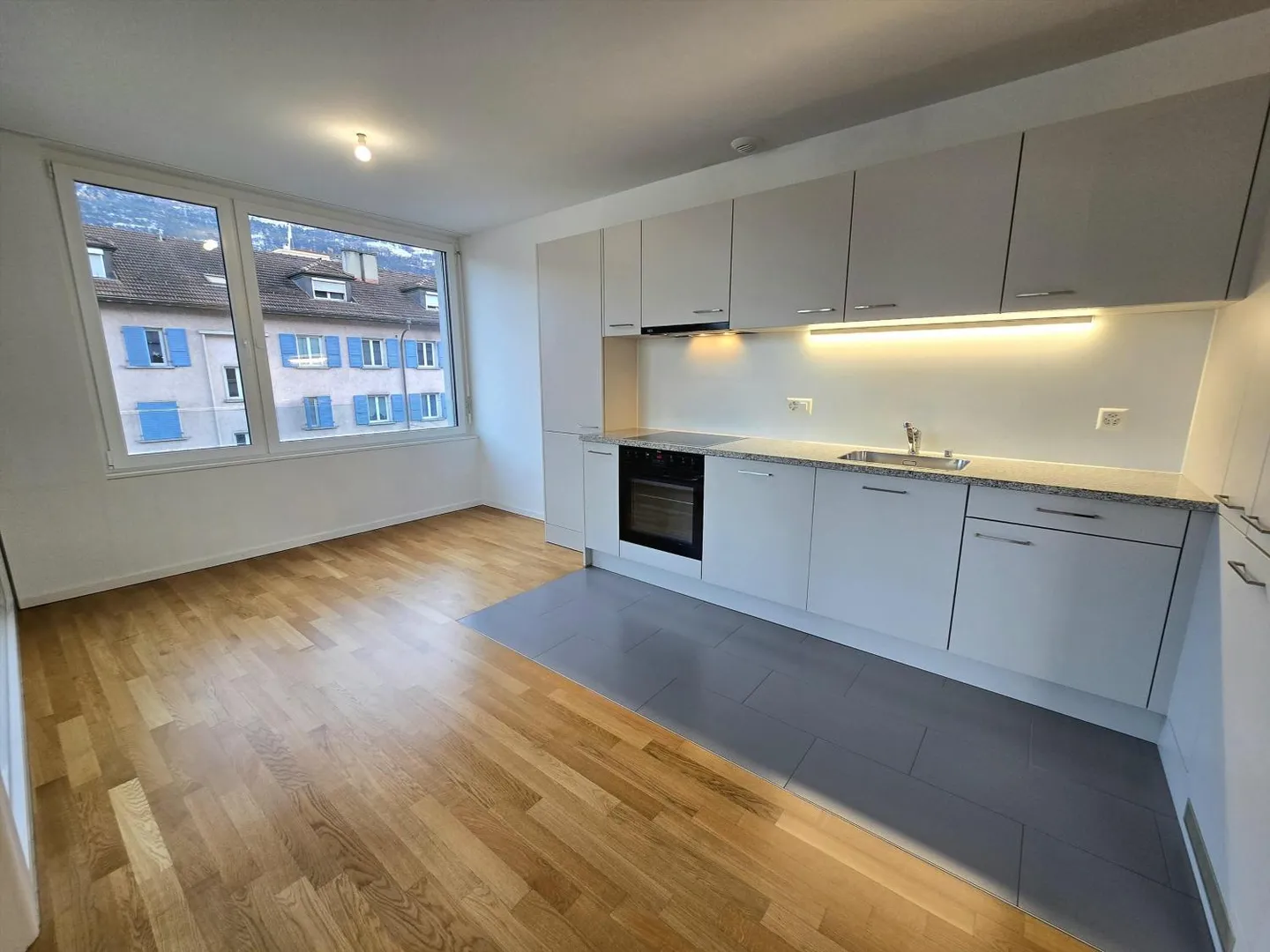 Nice 4.5-room apartment in the center of Sion! - Photo 2 of 6
