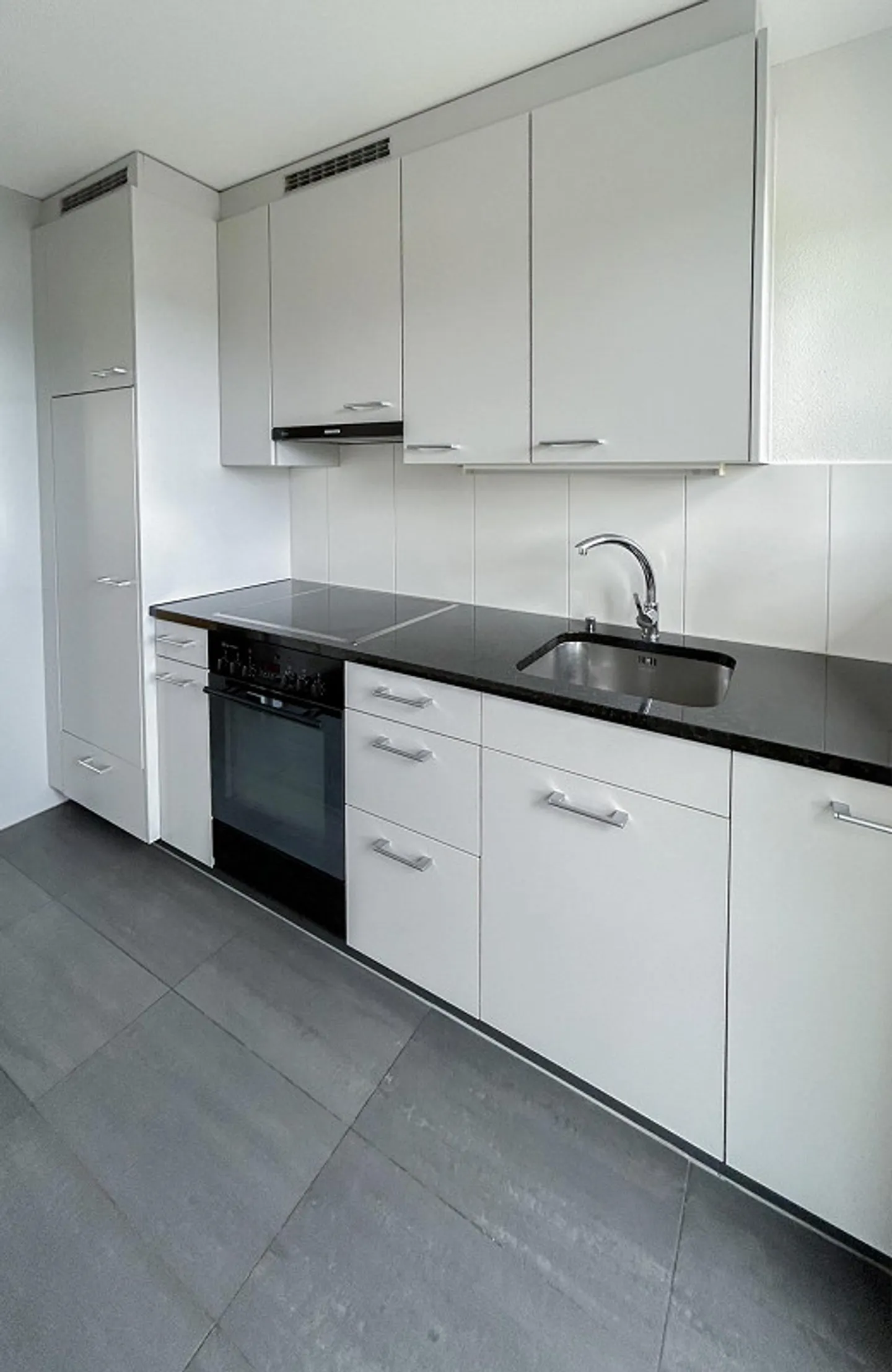 Charmante Wohnung mit Reussblick - Foto 2 von 12