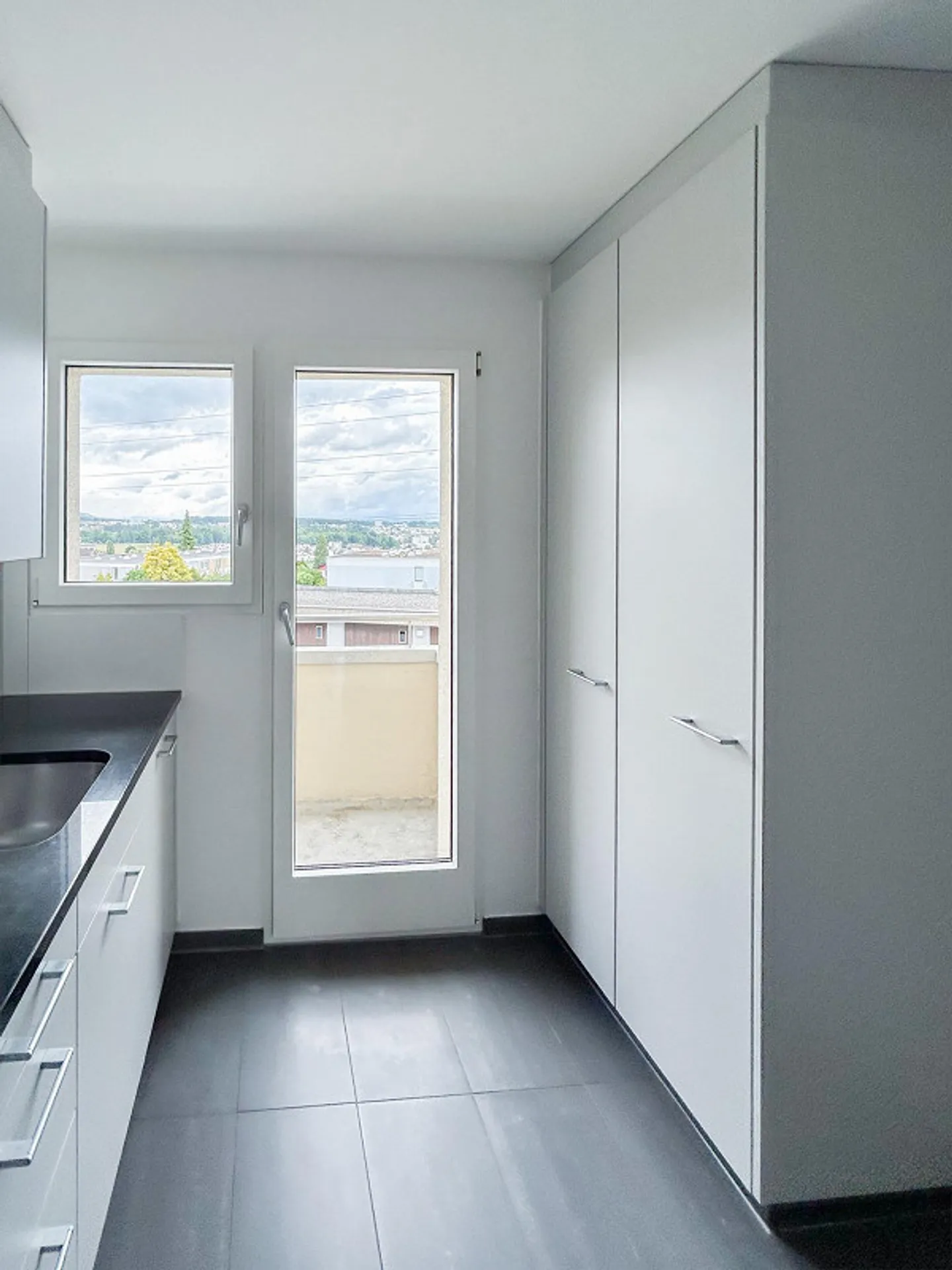 Charmante Wohnung mit Reussblick - Foto 3 von 12