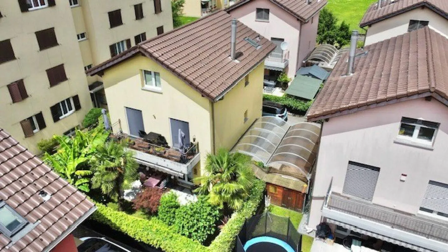 FOR SALE IN LAVERTEZZO PIANO - SPACIOUS 5.5-ROOM SINGLE FAMILY HOUSE - Photo 1 of 28