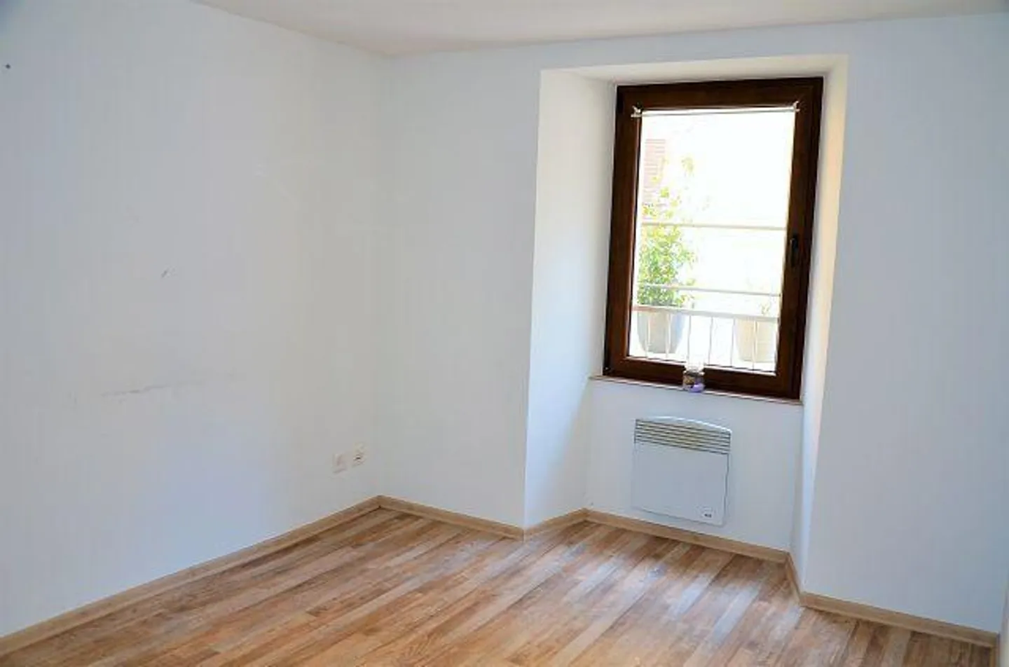 3-family house as a yield object with small garden - Photo 9 of 30