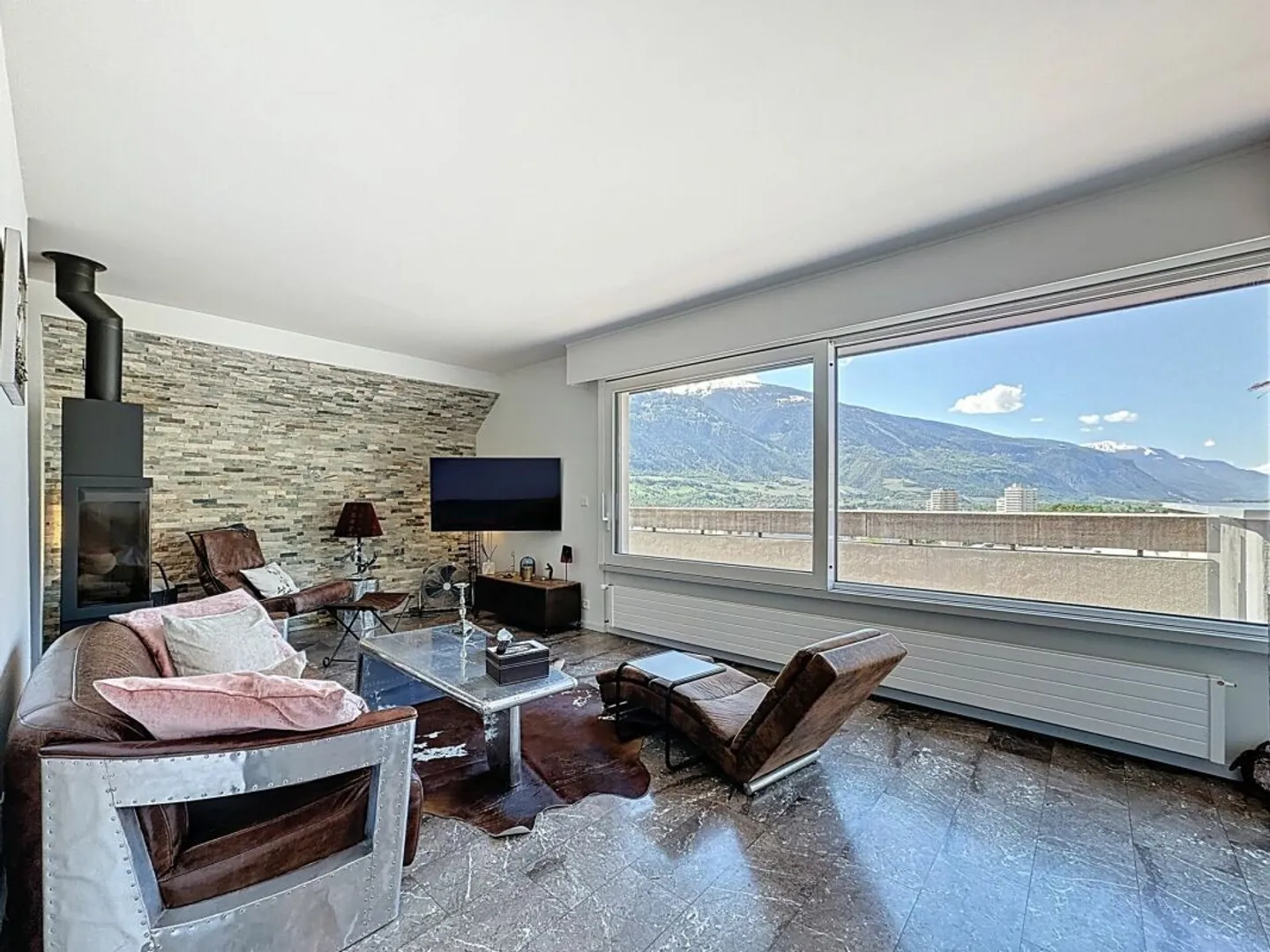 Duplex attico con terrazza panoramica - Foto 5 di 9