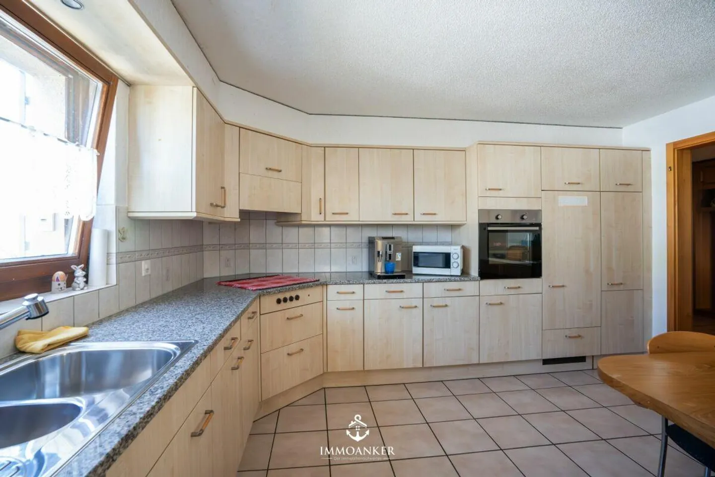 Charmantes Zuhause in Busswil mit vielseitigem Nutzungspotenzial in... - Photo 9 sur 15