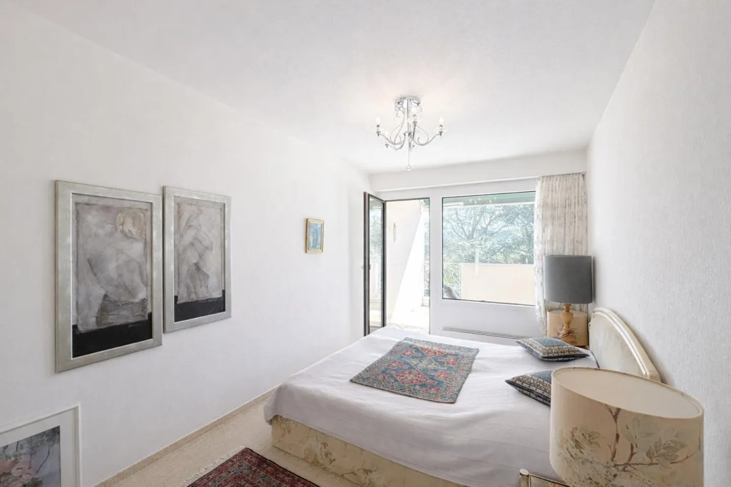 Attico con vista lago nel cuore di Muralto - Foto 5 di 11