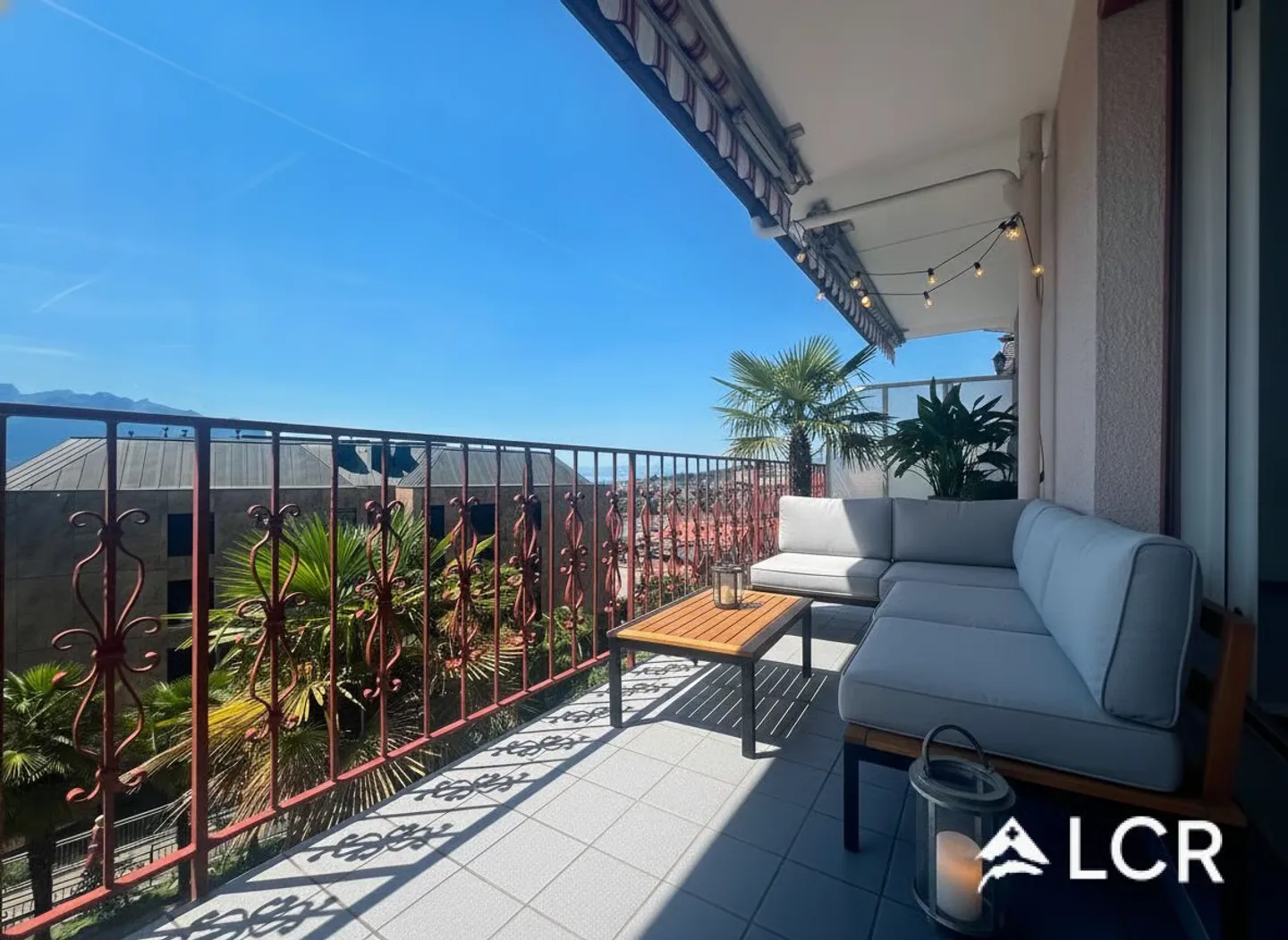 Magnificent 5.5-room apartment / 3 bedrooms / 1 bathroom / 1 balcony with stunning lake view / THANK YOU for reading the text - Photo 2 of 12