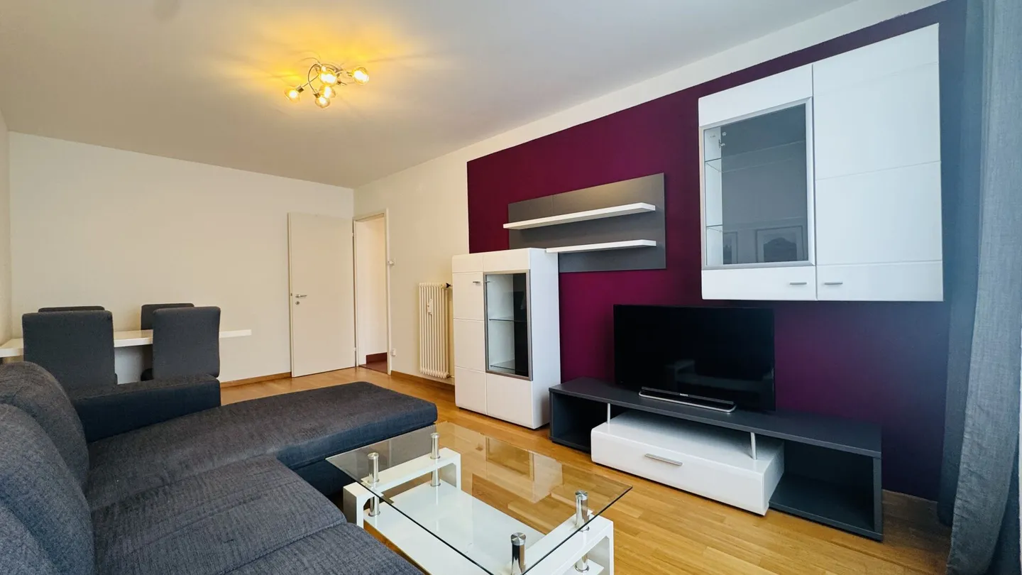 Very well-maintained 2.5-room apartment with cellar, partially furnished, available immediately - tenant wanted - Photo 4 of 7