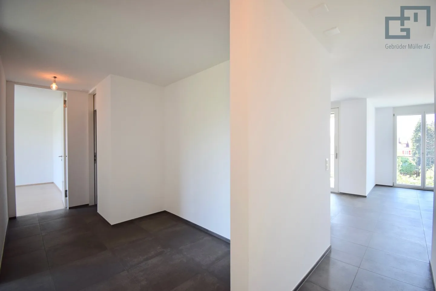 Modern Apartment in Allschwil - Photo 3 of 7