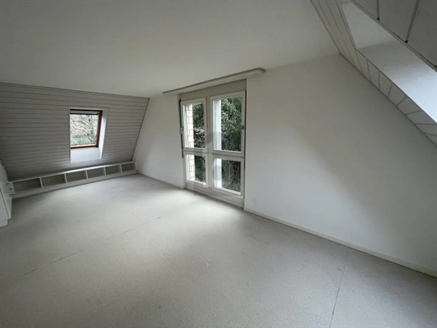 Charming with Wood Stove and Garage - Photo 4 of 6