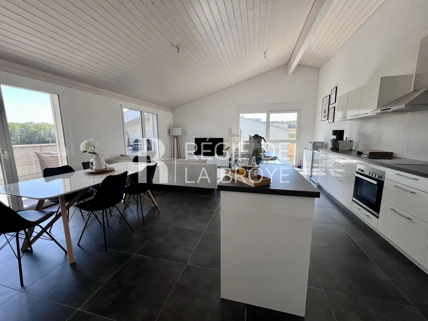 Appartement Charmant à Fétigny - Photo 2 sur 9