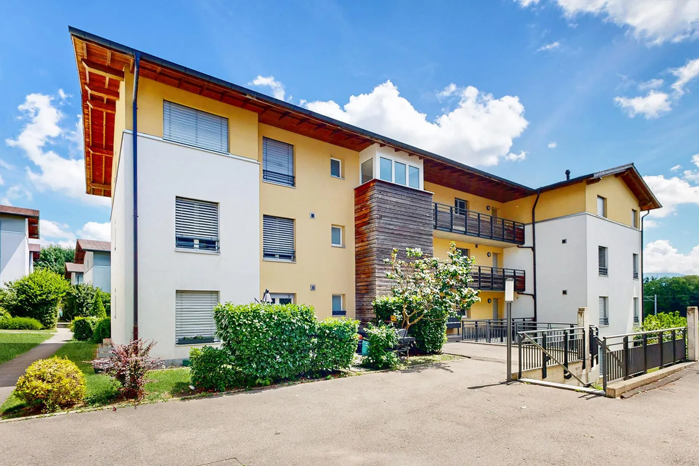 A simple and pleasant living environment - Photo 1 of 4