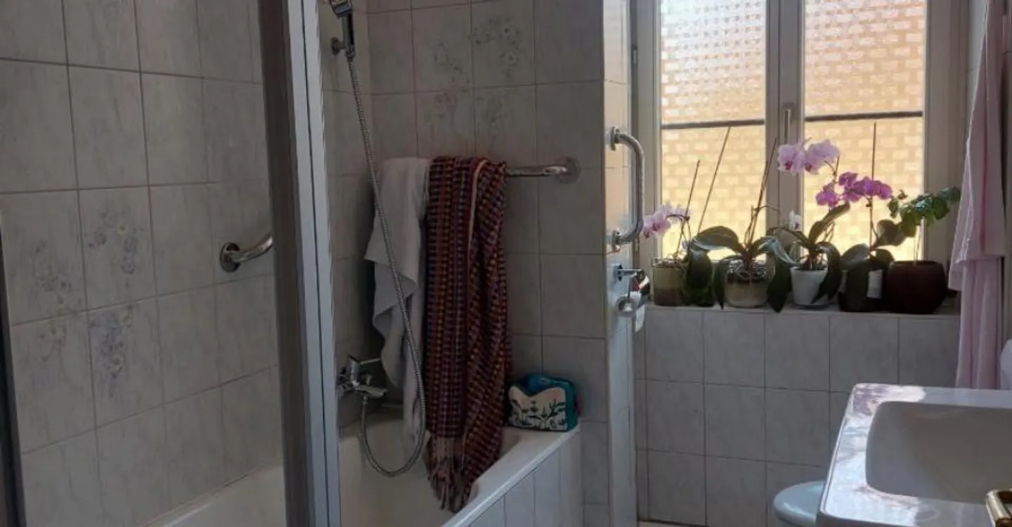 5-Zimmer-Wohnung im 1. Stock - Foto 4 von 4