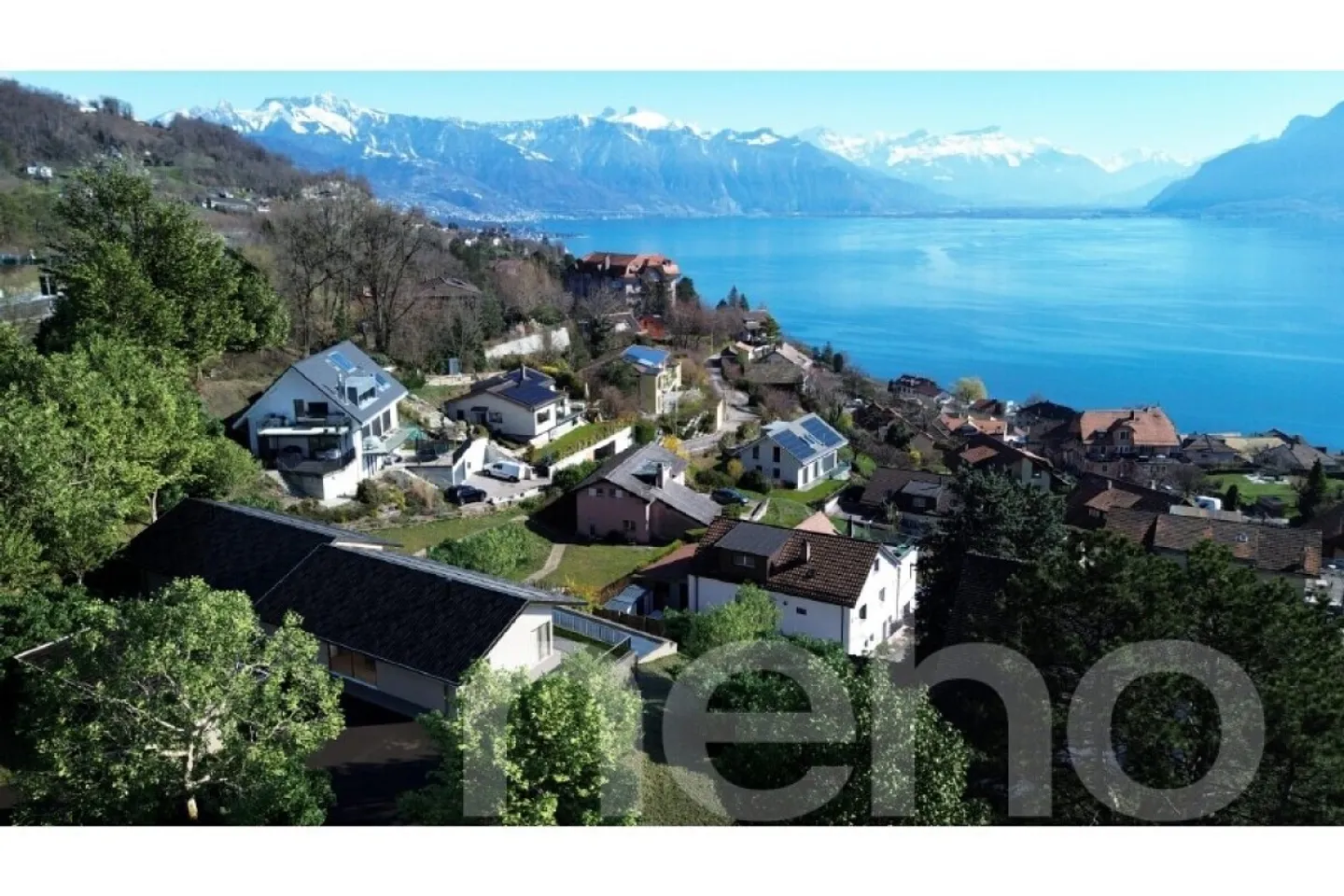 CHEXBRES ? VILLA CONTEMPORAINE AVEC VUE ÉPOUSTOUFLANTE SUR LE LÉMAN - Photo 2 sur 12