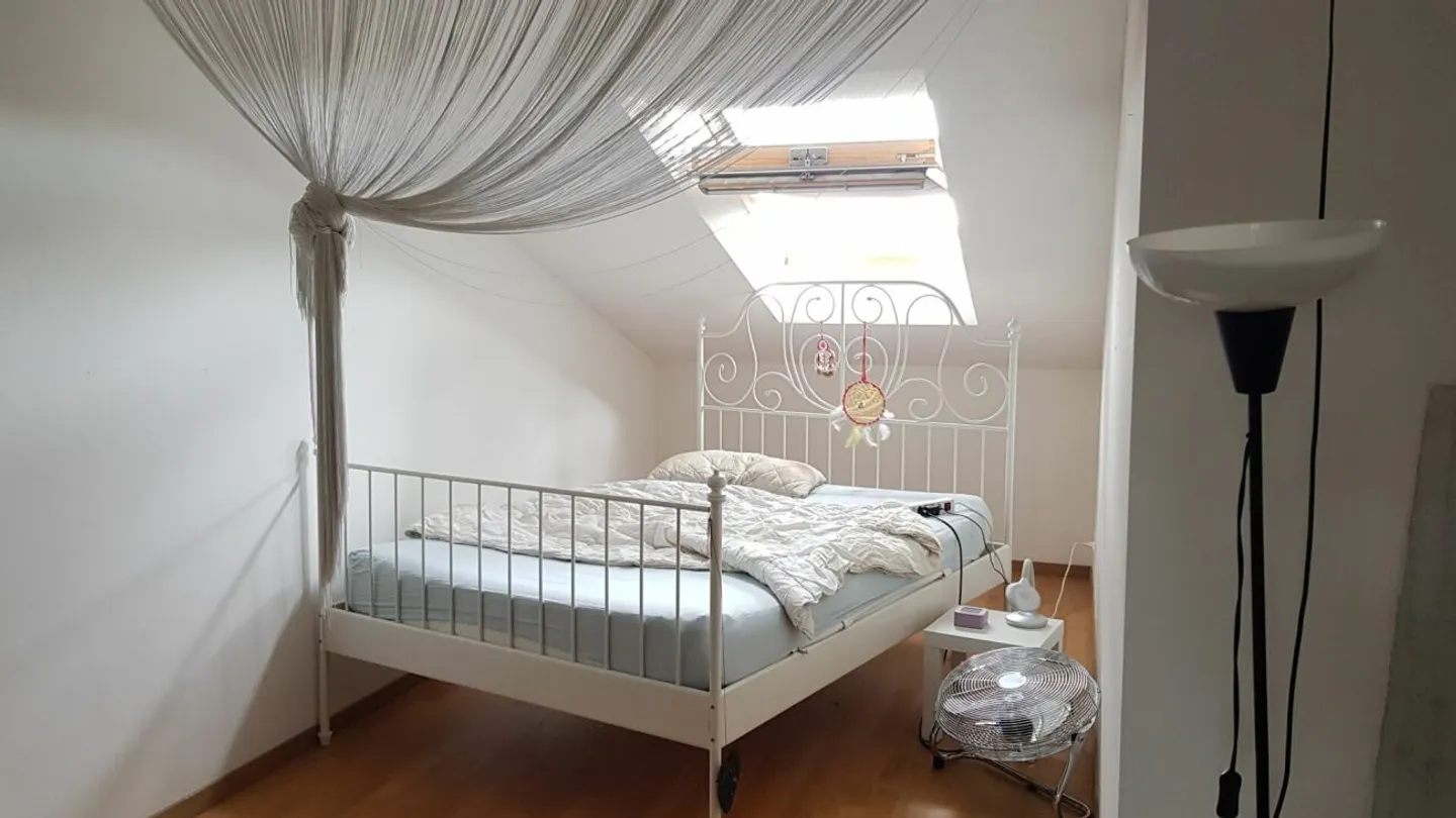 Appartamento attico esclusivo: 7,5 stanze, 175 m² di superficie abitabile e terrazza panoramica da sogno - Foto 9 di 11