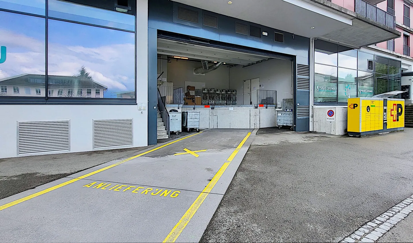 Spazi di vendita direttamente alla stazione di Gossau - 789 m2! - Foto 7 di 8