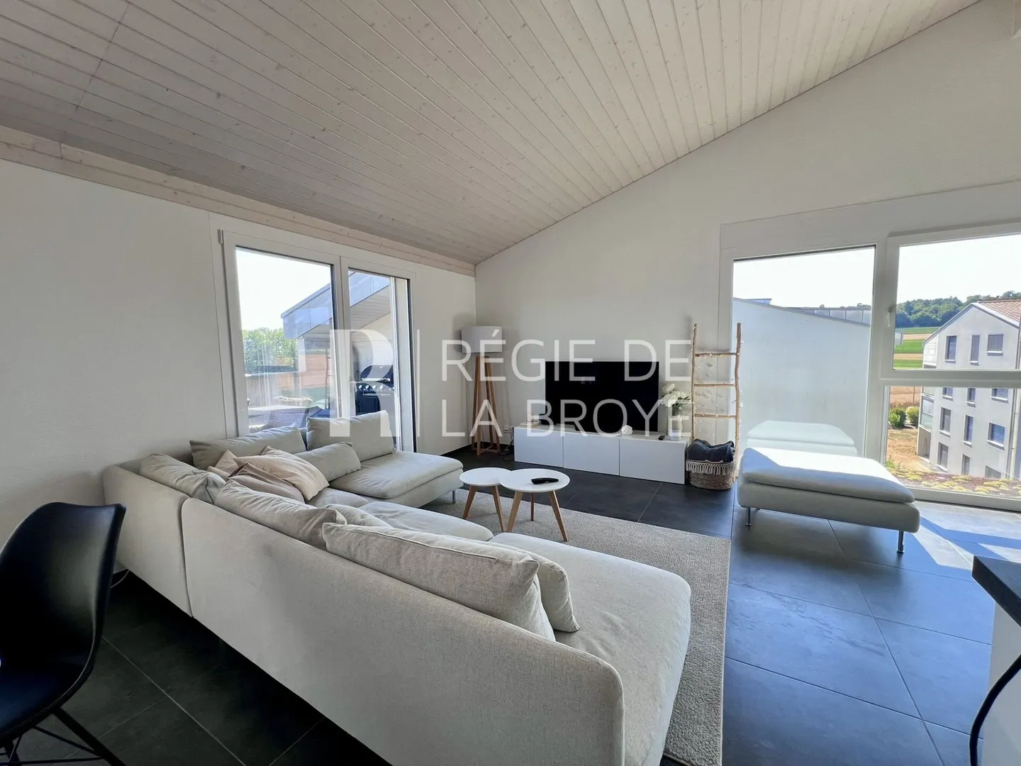Appartement Charmant à Fétigny - Photo 3 sur 9