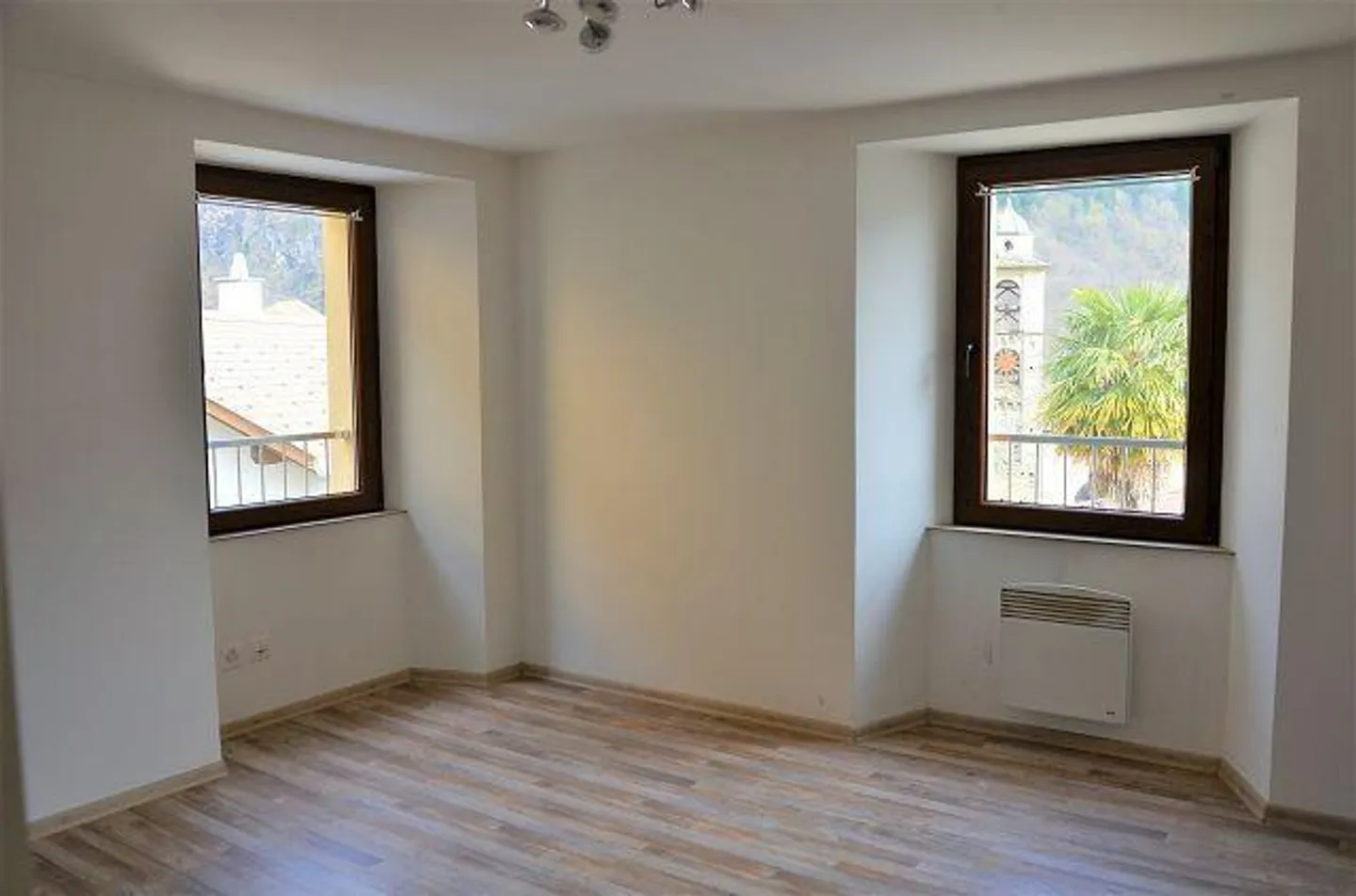 Casa di 3 app./ uffici a reddito con piccolo giardino - Foto 7 di 30