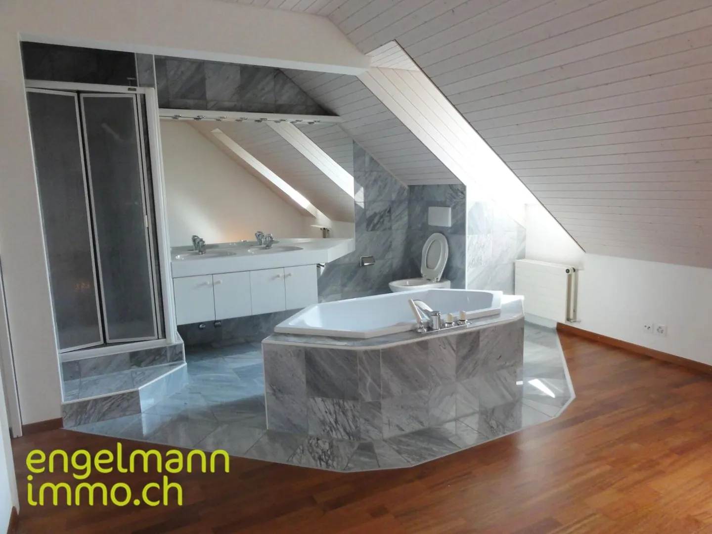 Bell'appartamento duplex di 2.5 stanze - Foto 11 di 13