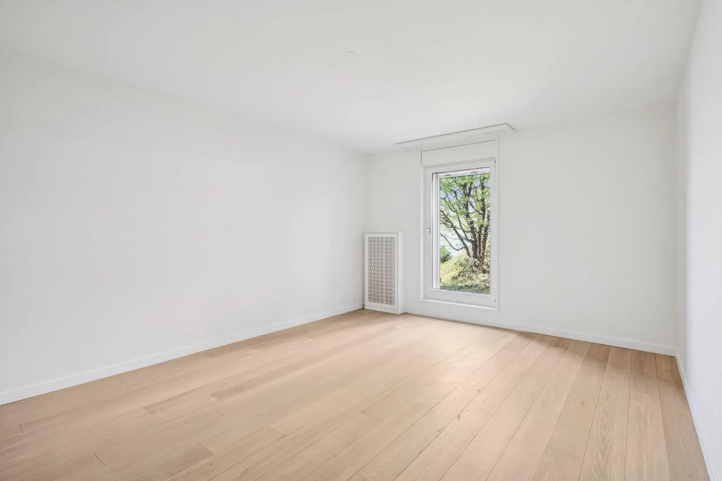 Appartement Élégant avec Vue sur le Lac - Photo 12 sur 13