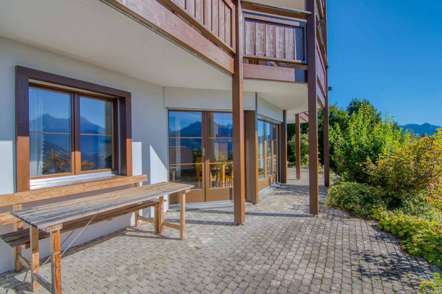 Esclusivo appartamento con giardino di 3,5 locali a Beatenberg - ideale come prima casa o casa vacanze, il tuo rifugio con panorama alpino e vista mozzafiato sul lago - Foto 18 di 24